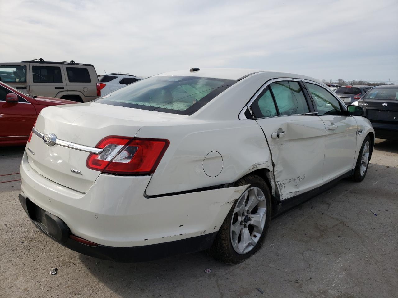 Photo 4 from auction – 2011 FORD TAURUS SEL with VIN 1FAHP2EW1BG161237