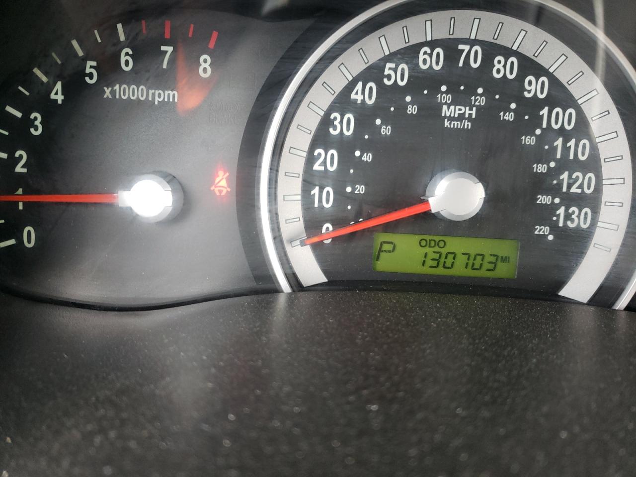 Photo 8 from auction – 2008 HYUNDAI ENTOURAGE with VIN KNDMC233586048483