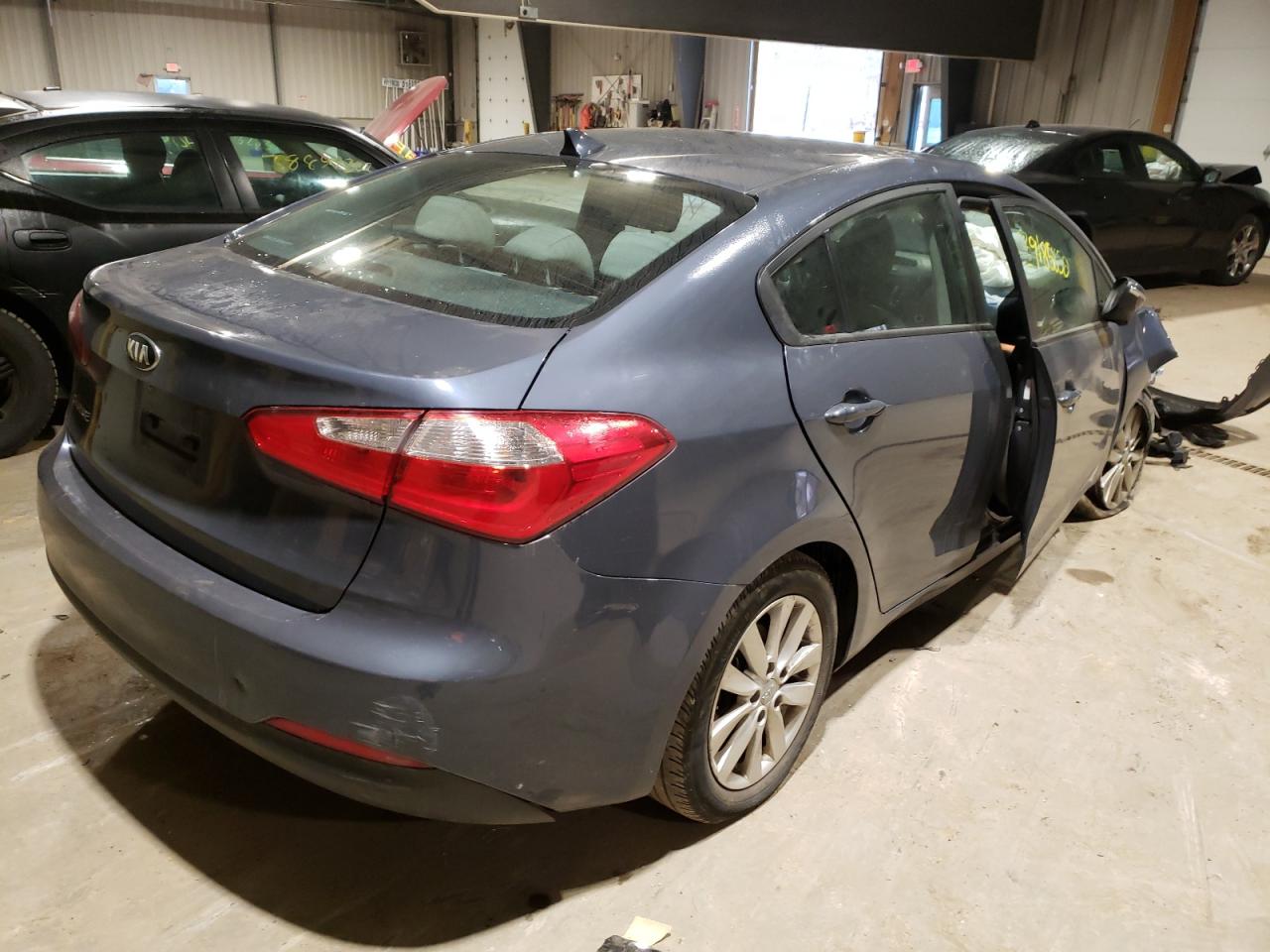 Photo 4 from auction – 2016 KIA FORTE LX with VIN KNAFX4A63G5477015