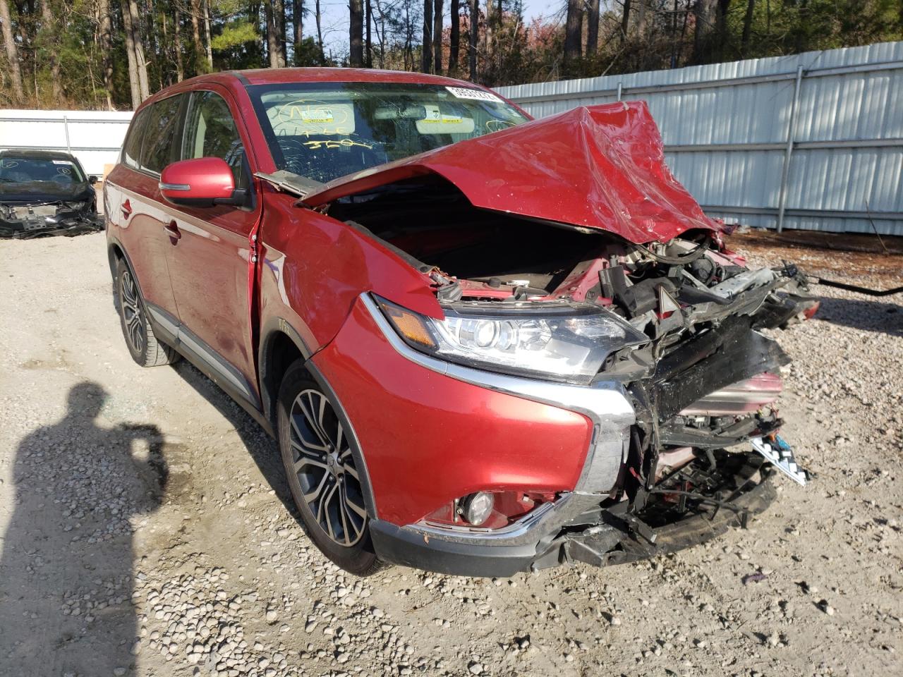 MITSUBISHI OUTLANDER 2016 with VIN JA4AD3A37GZ006137 - Photo from auction