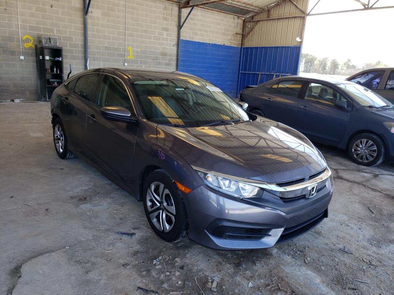 Photo 1 from auction – 2016 HONDA CIVIC LX with VIN 19XFC2F50GE234589