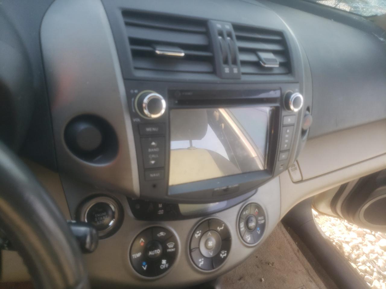 Photo 9 from auction – 2011 TOYOTA RAV4 LIMIT with VIN 2T3YF4DV1BW059751
