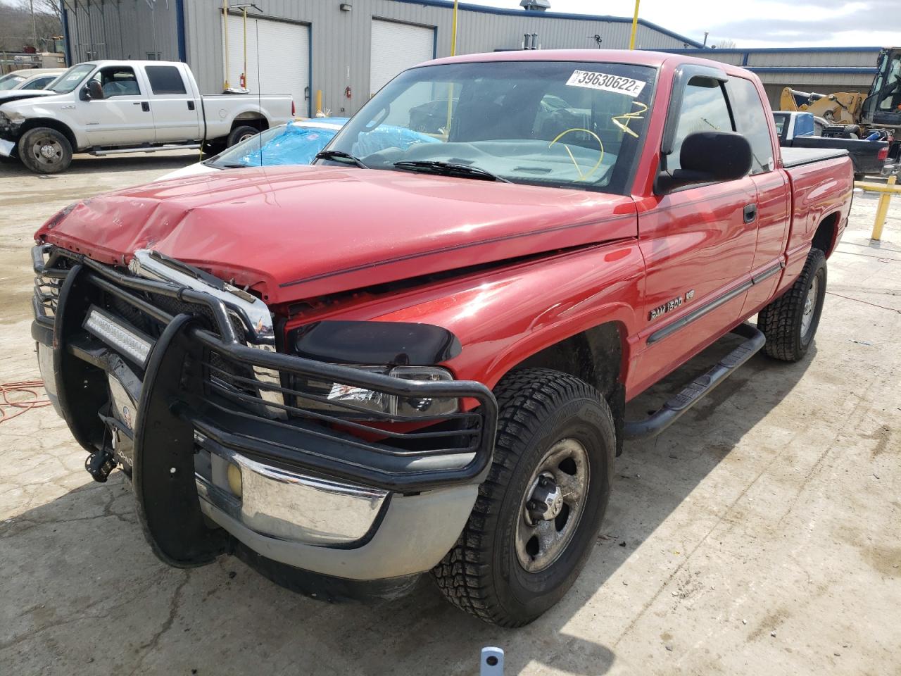 Photo 2 from auction – 2000 DODGE RAM 1500 with VIN 1B7HF13Z1YJ119344