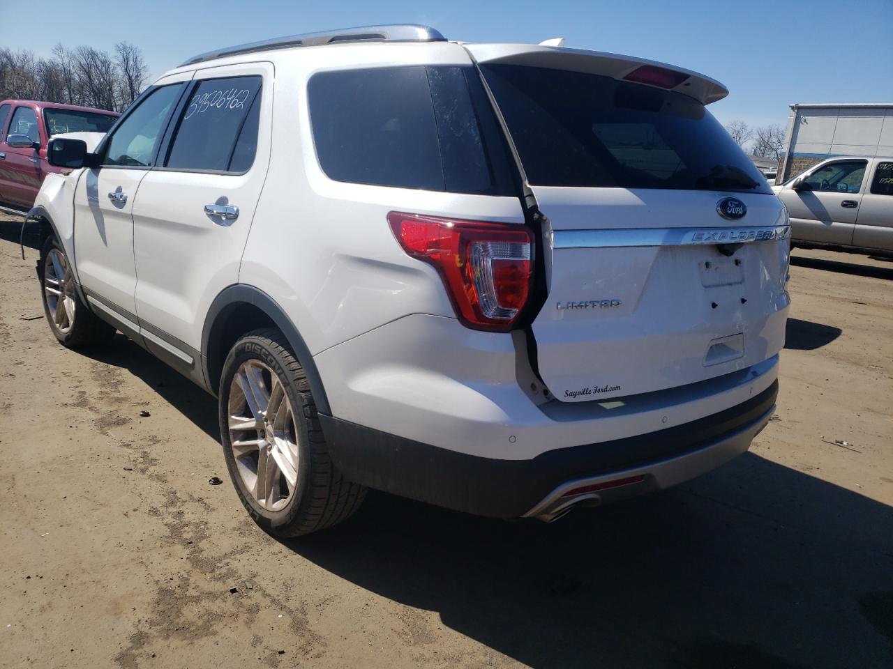 Photo 3 from auction – 2017 FORD EXPLORER L with VIN 1FM5K8F84HGA52774