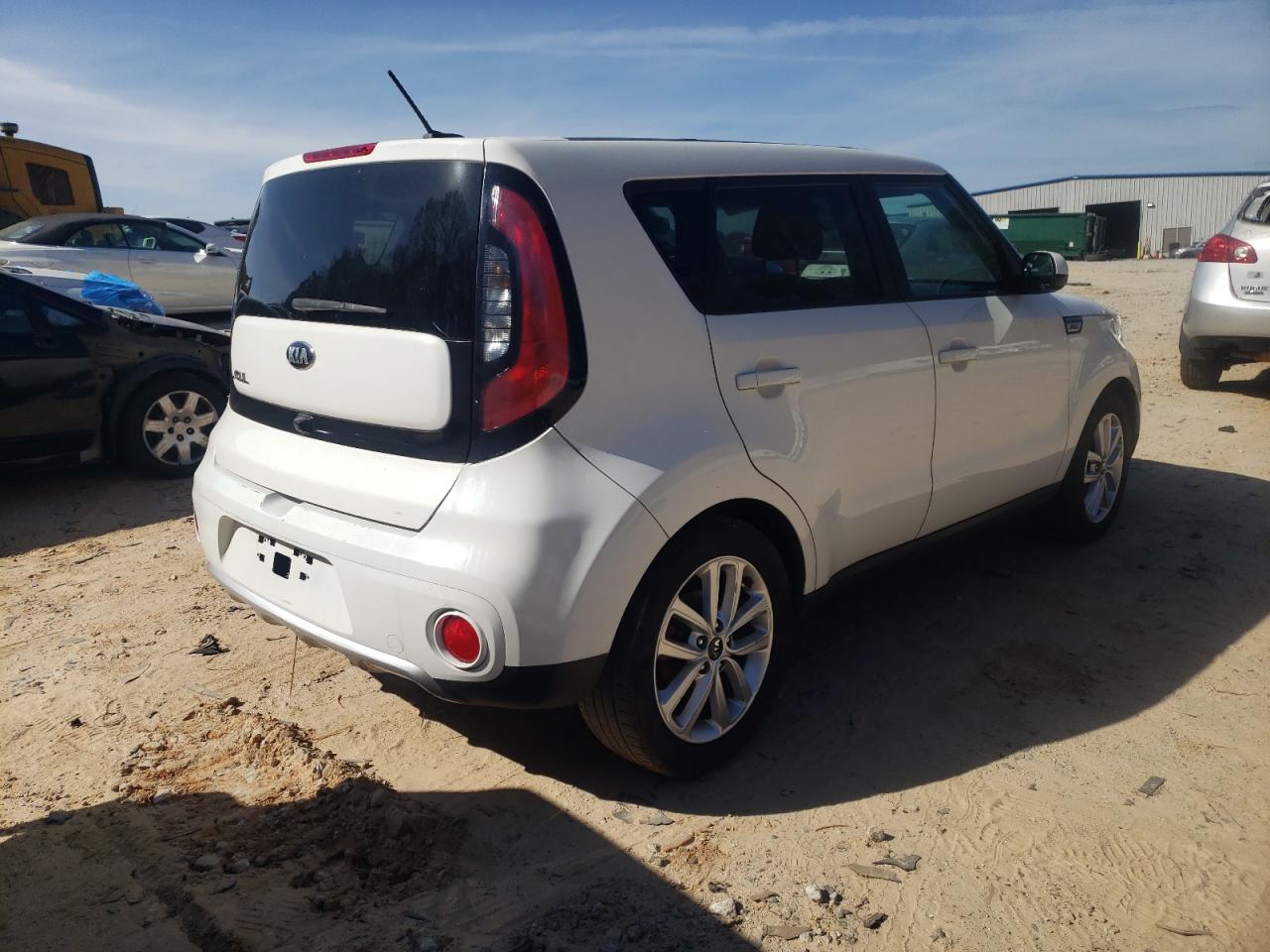 Photo 4 from auction – 2017 KIA SOUL + with VIN KNDJP3A53H7444357