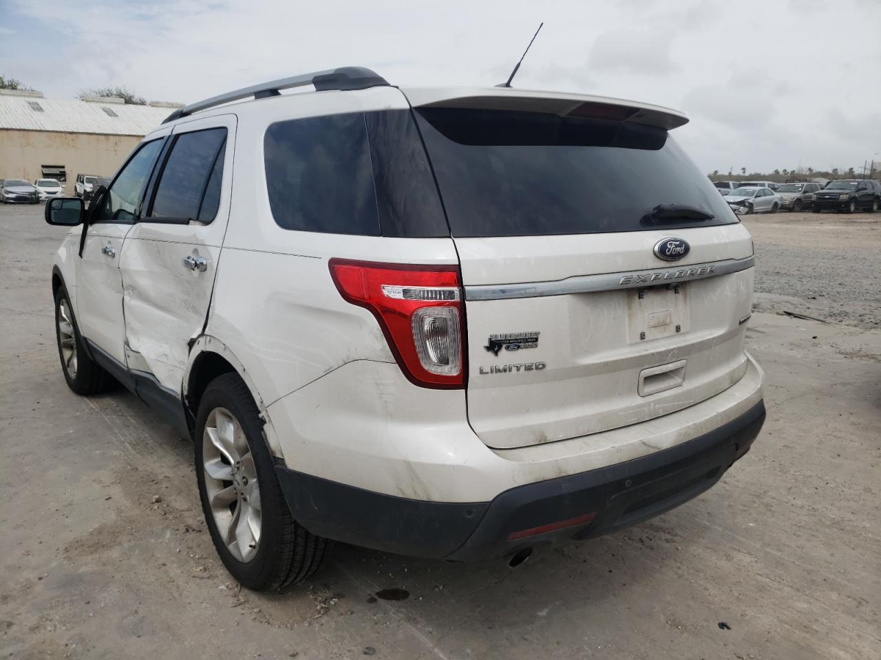 Zdjęcie 3 z aukcji – 2013 FORD EXPLORER L z VIN 1FM5K7F88DGC69927