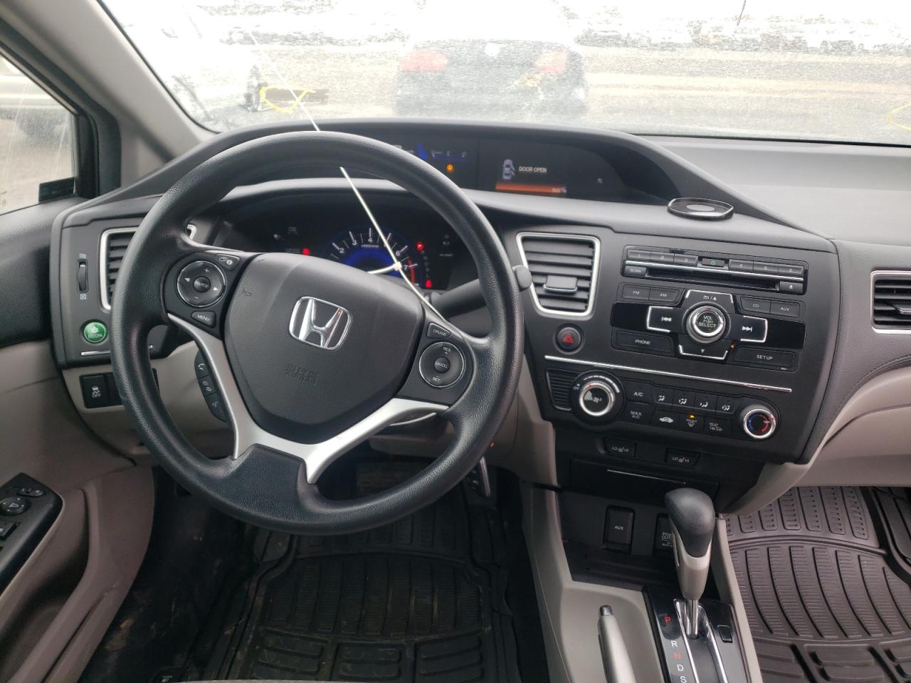 Photo 9 from auction – 2014 HONDA CIVIC LX with VIN 2HGFB2F44EH038376