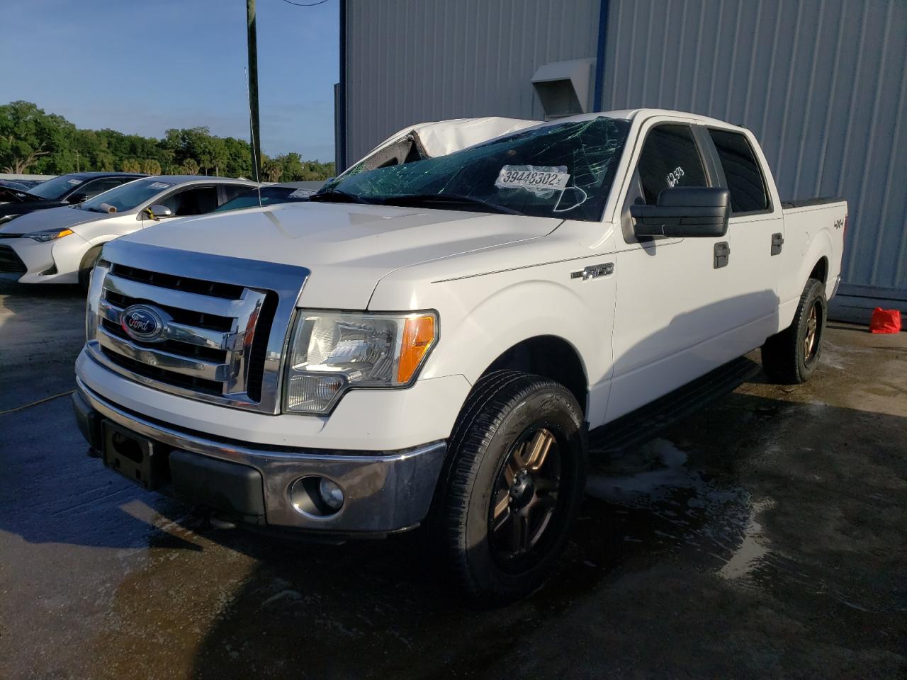 Photo 2 from auction – 2011 FORD F150 SUPER with VIN 1FTFW1EF7BFC96145