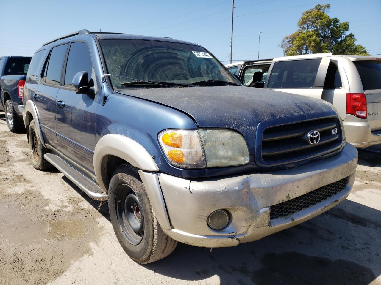 TOYOTA SEQUOIA SR 2004 with VIN 5TDZT34AX4S206559 - Photo from auction