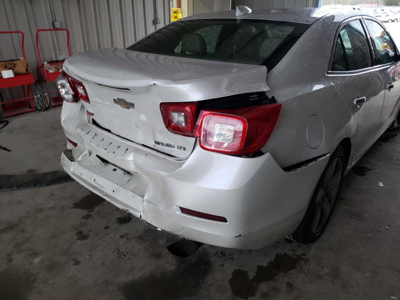 Photo 9 from auction – 2015 CHEVROLET MALIBU with VIN 1G11G5SX0FF300871