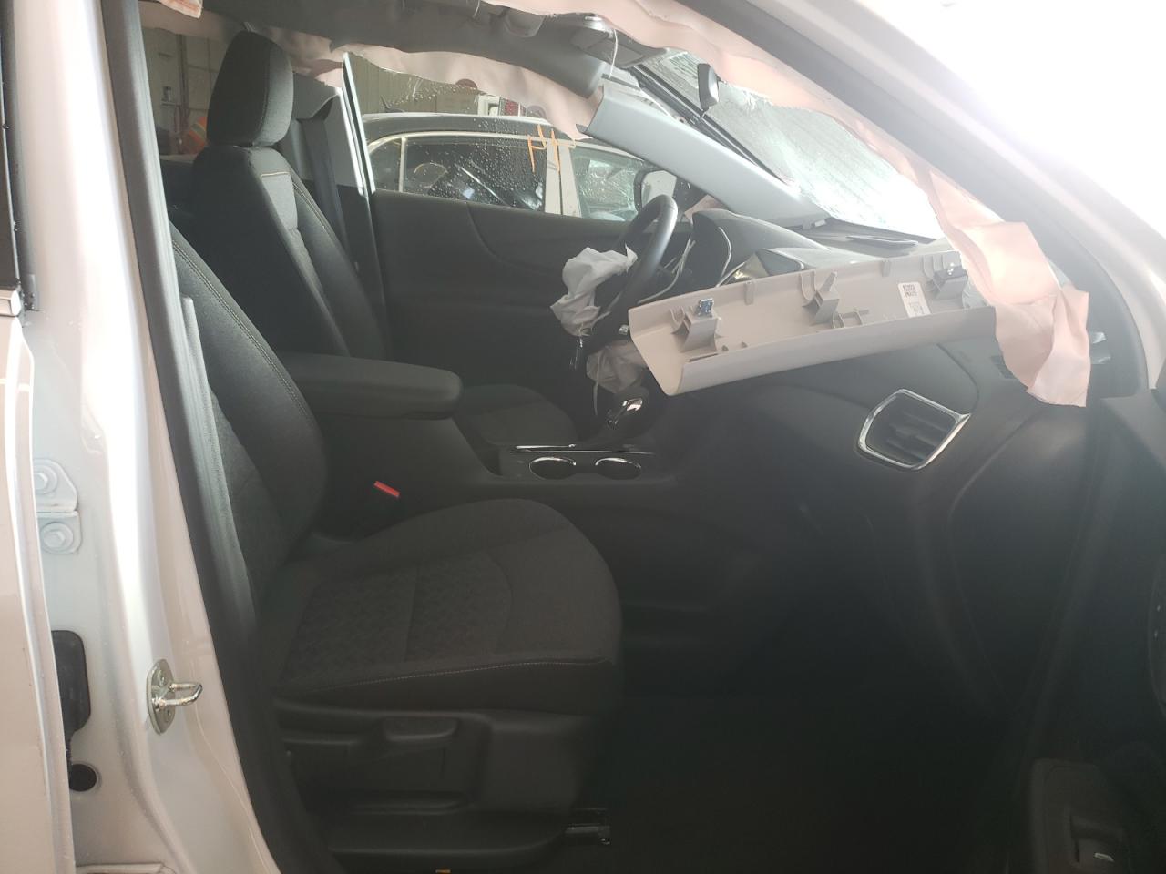 Photo 5 from auction – 2022 CHEVROLET EQUINOX LT with VIN 3GNAXUEVXNL174090