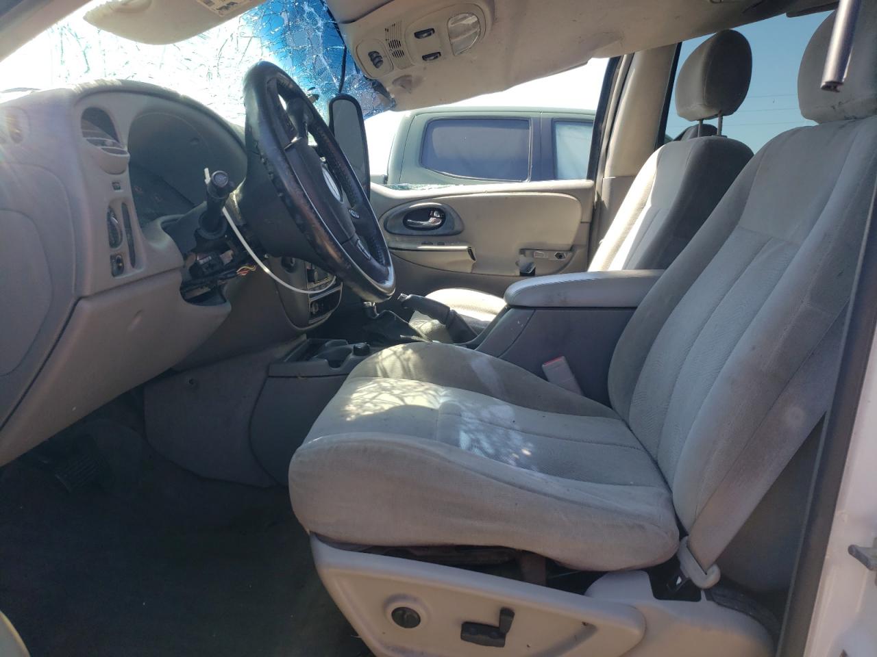 Photo 5 from auction – 2005 CHEVROLET TRAILBLAZE with VIN 1GNET16S056124650