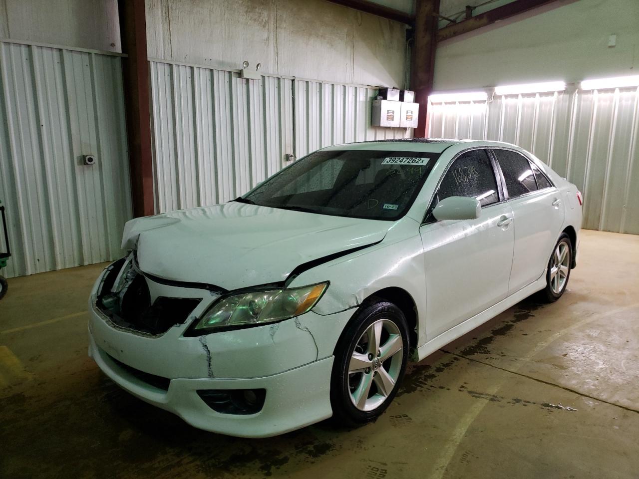 Photo 2 from auction – 2010 TOYOTA CAMRY BASE with VIN 4T1BF3EK1AU568699