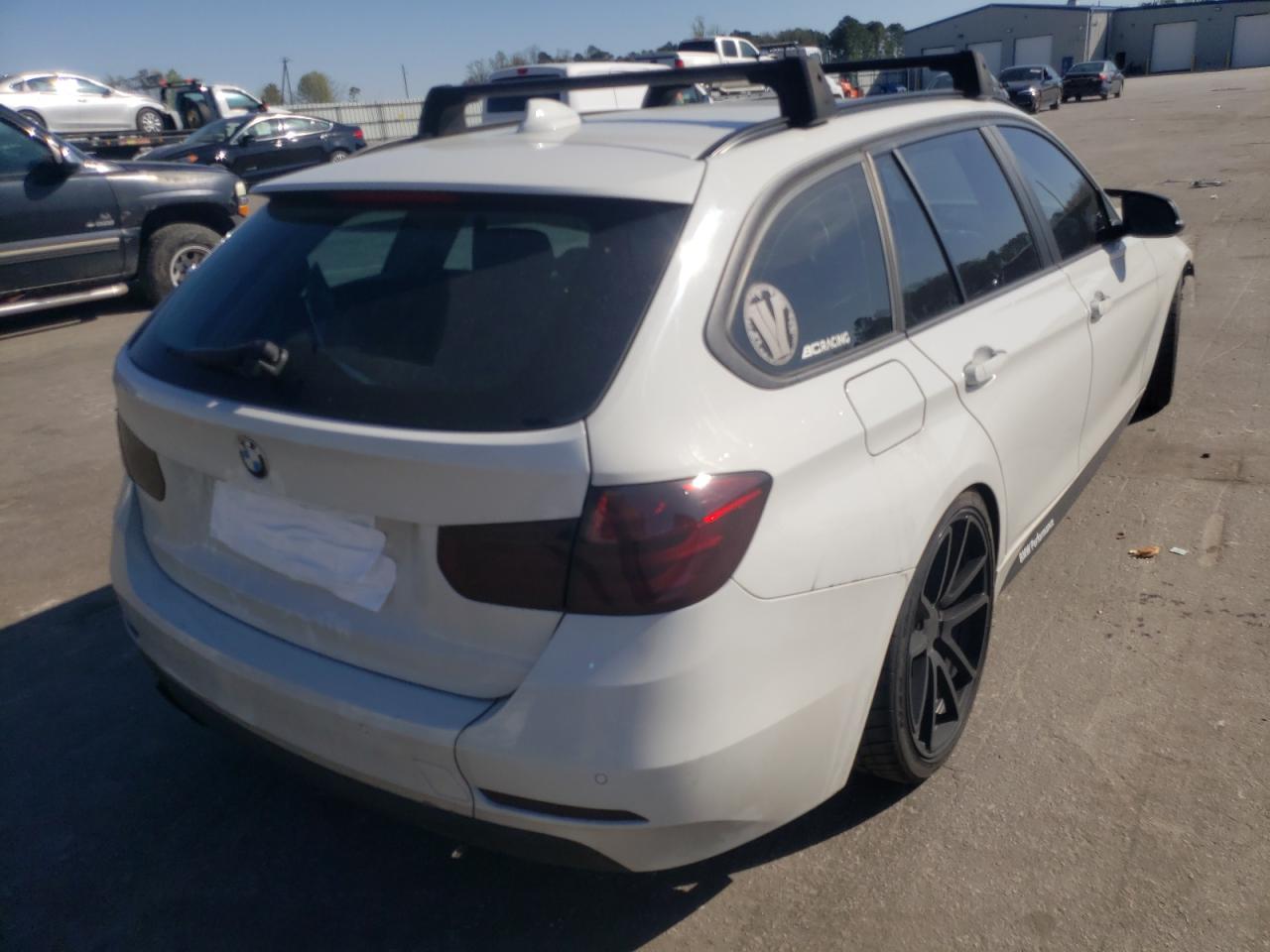 Photo 4 from auction – 2015 BMW 328 XI with VIN WBA3G7C54FK297325