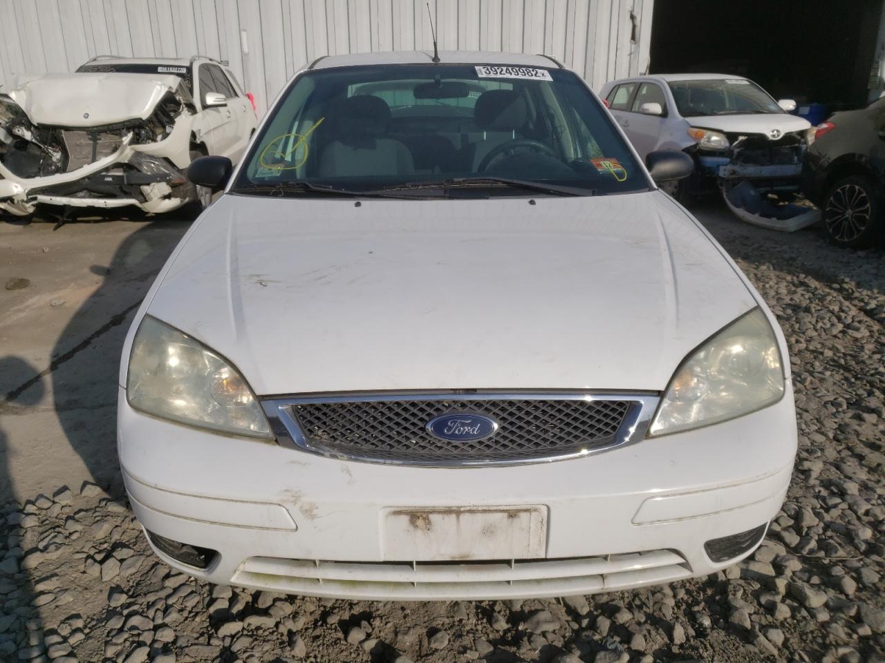 Photo 9 from auction – 2007 FORD FOCUS ZX4 with VIN 1FAFP34N97W174644