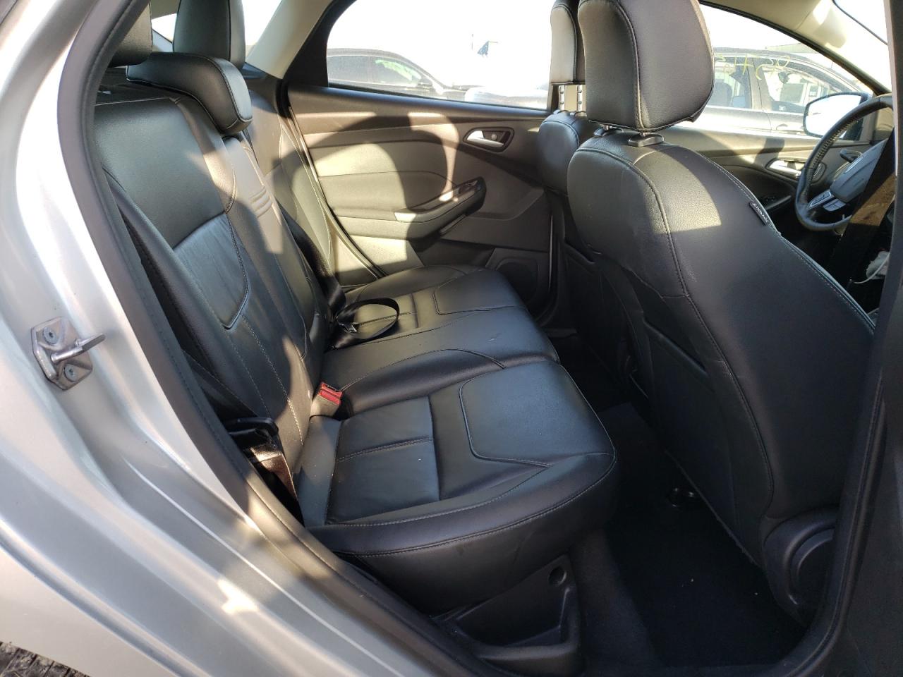Photo 6 from auction – 2016 FORD FOCUS SE with VIN 1FADP3K2XGL339683