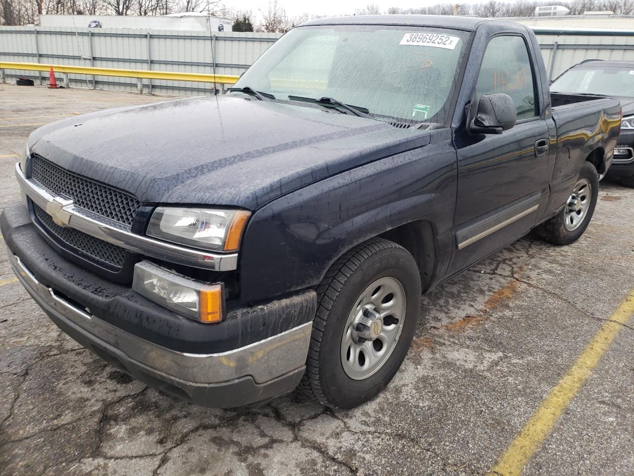 Photo 2 from auction – 2005 CHEVROLET SILVERADO with VIN 1GCEC14T55Z154035
