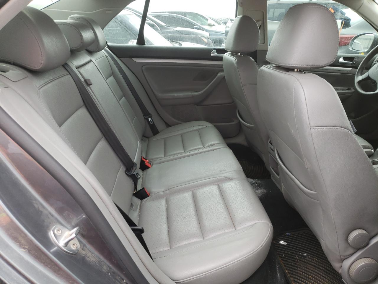 Photo 6 from auction – 2007 VOLKSWAGEN JETTA WOLF with VIN 3VWEF71K57M187026