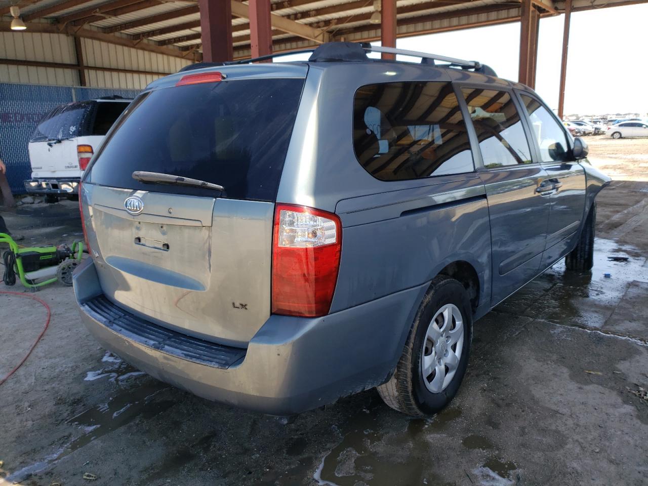 Photo 4 from auction – 2007 KIA SEDONA EX with VIN KNDMB233876188965