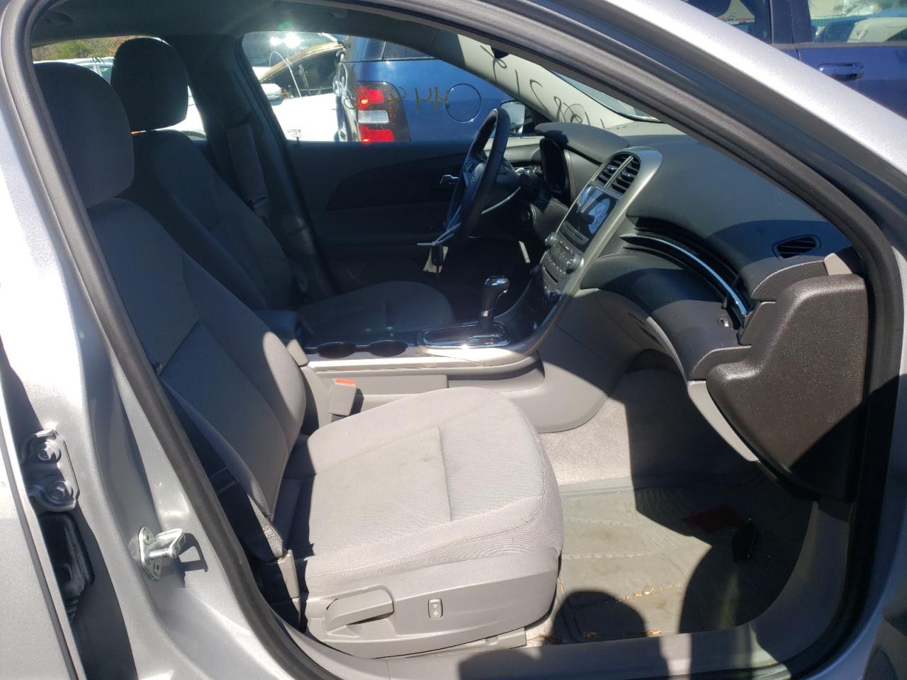 Photo 5 from auction – 2013 CHEVROLET MALIBU LS with VIN 1G11B5SA1DF154746