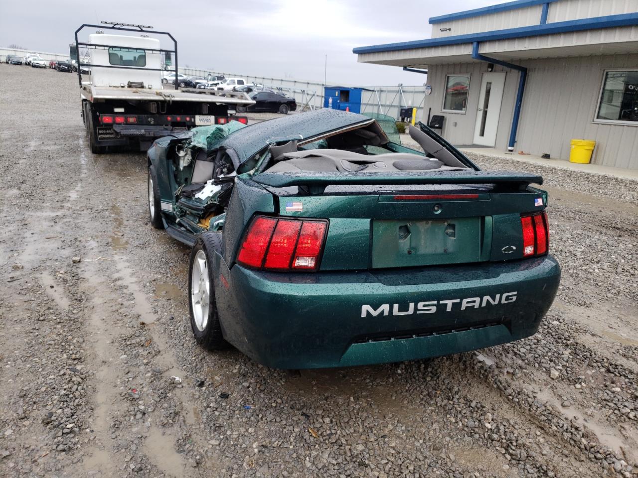 Photo 3 from auction – 2001 FORD MUSTANG with VIN 1FAFP40461F111981
