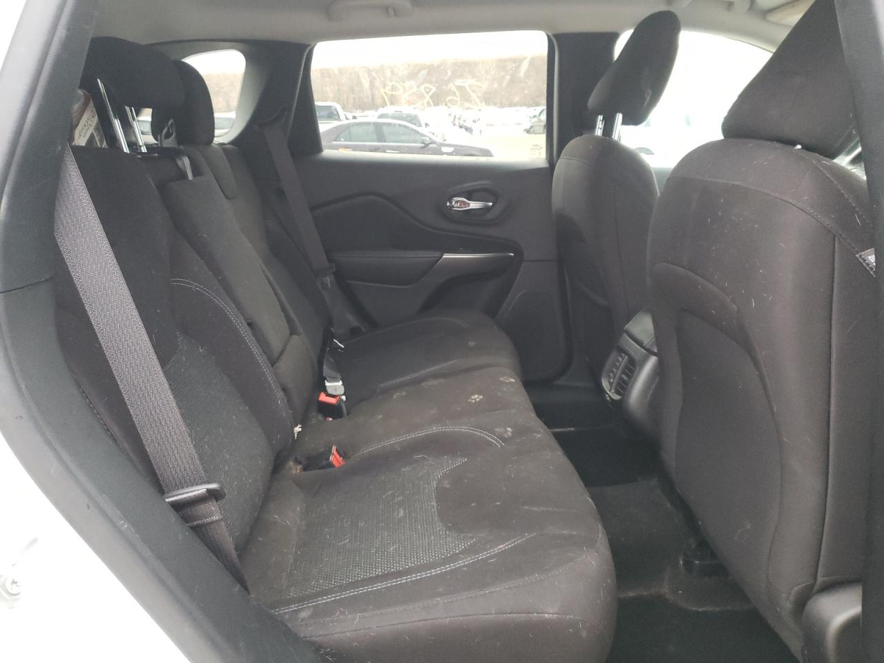 Photo 6 from auction – 2020 JEEP CHEROKEE L with VIN 1C4PJMCB1LD546593
