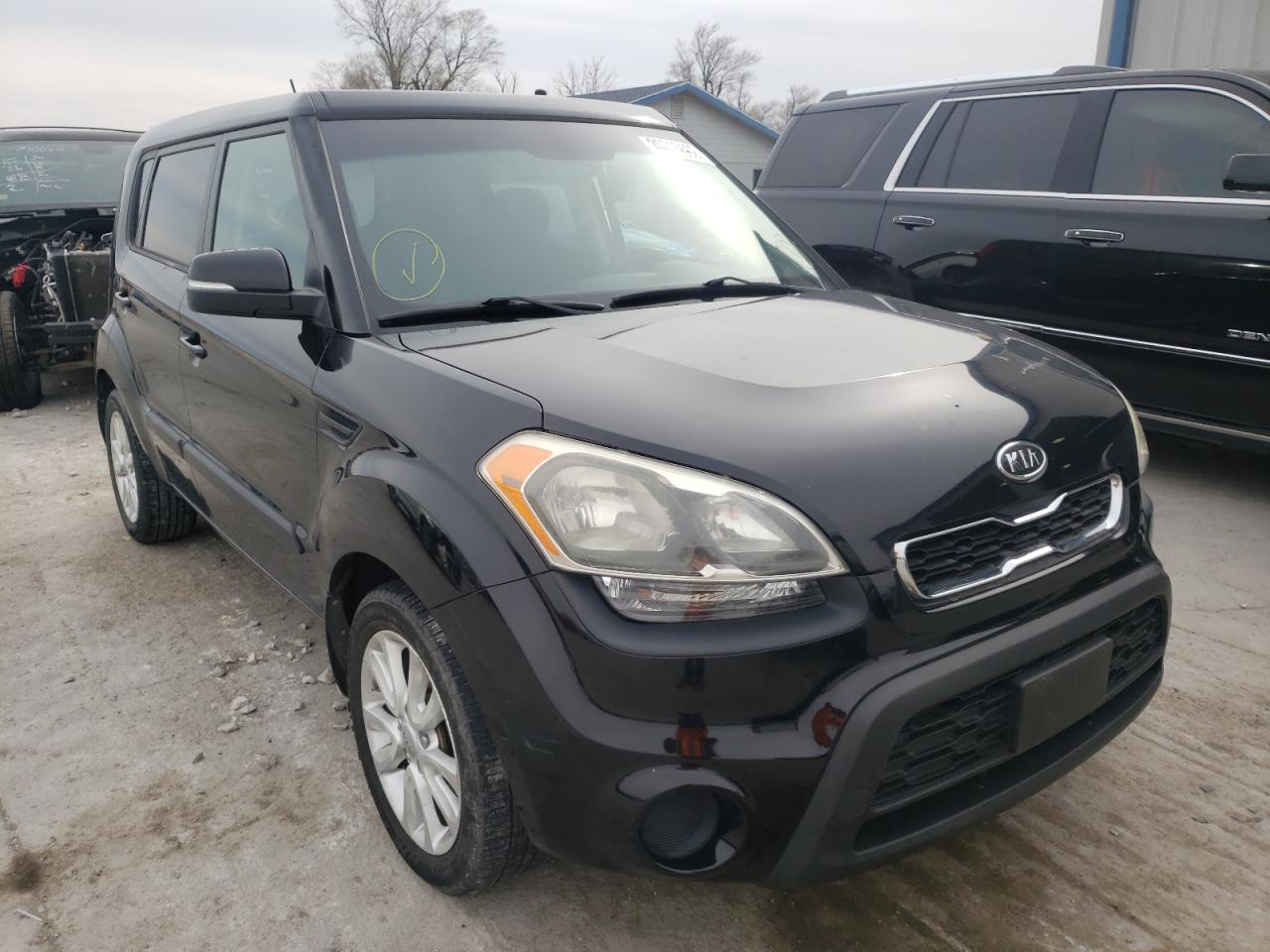 KIA SOUL + 2012 with VIN KNDJT2A68C7474025 - Photo from auction