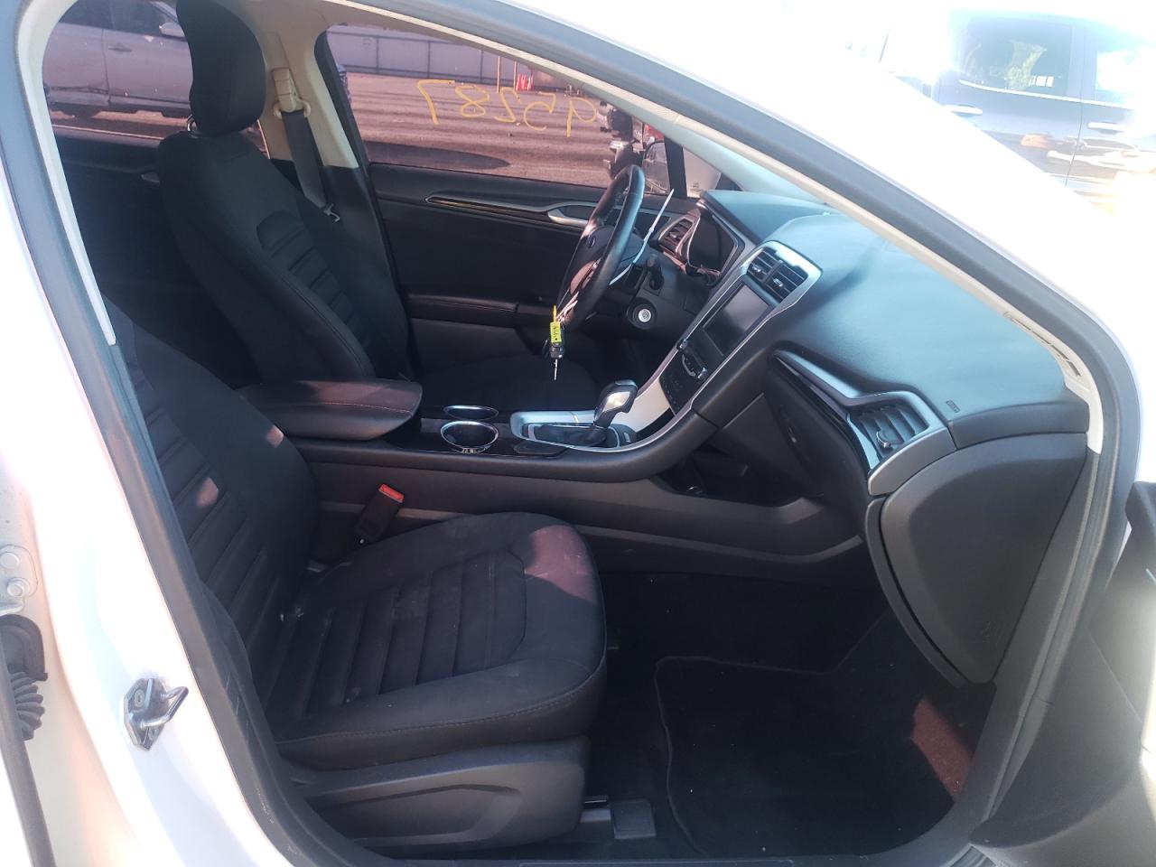 Photo 5 from auction – 2013 FORD FUSION SE with VIN 3FA6P0H98DR148594