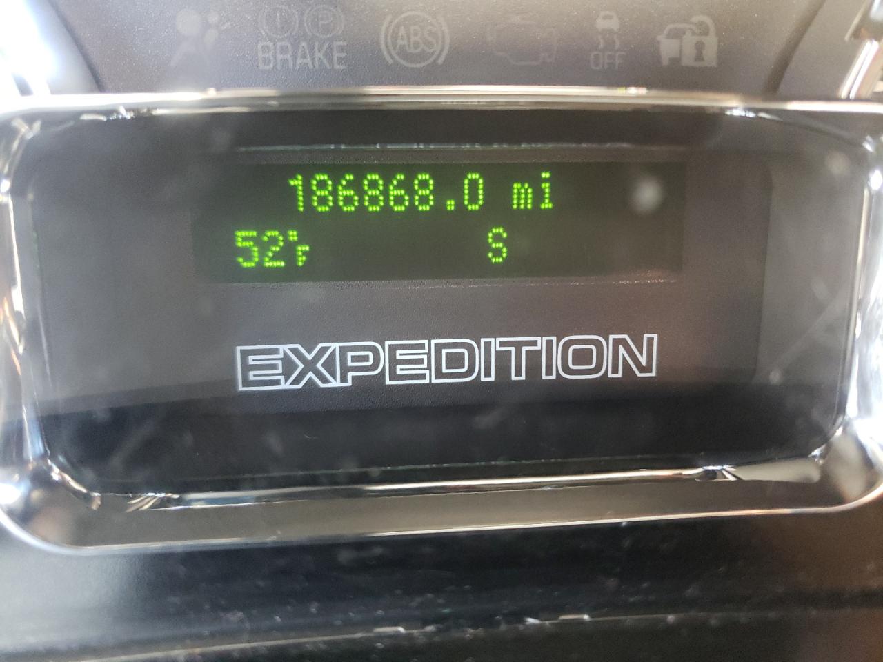 Photo 8 from auction – 2014 FORD EXPEDITION with VIN 1FMJU1G59EEF63666