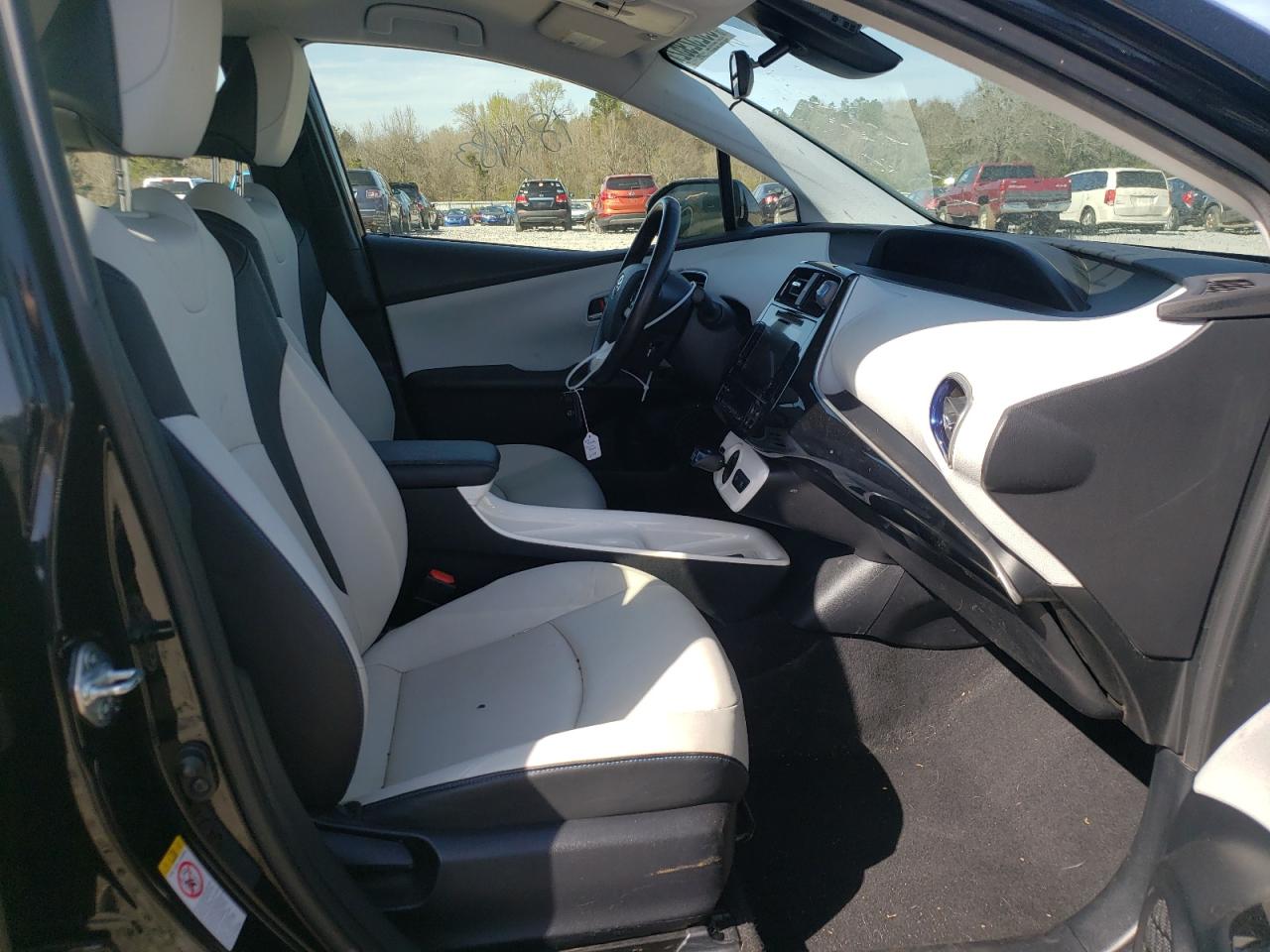 Photo 5 from auction – 2016 TOYOTA PRIUS with VIN JTDKARFU2G3516129