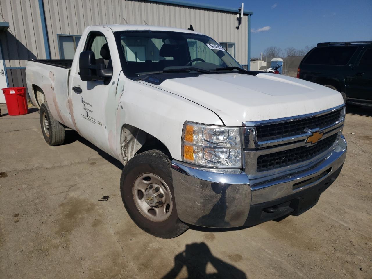 CHEVROLET SILVERADO 2009 with VIN 1GCHC44K09F181351 - Photo from auction