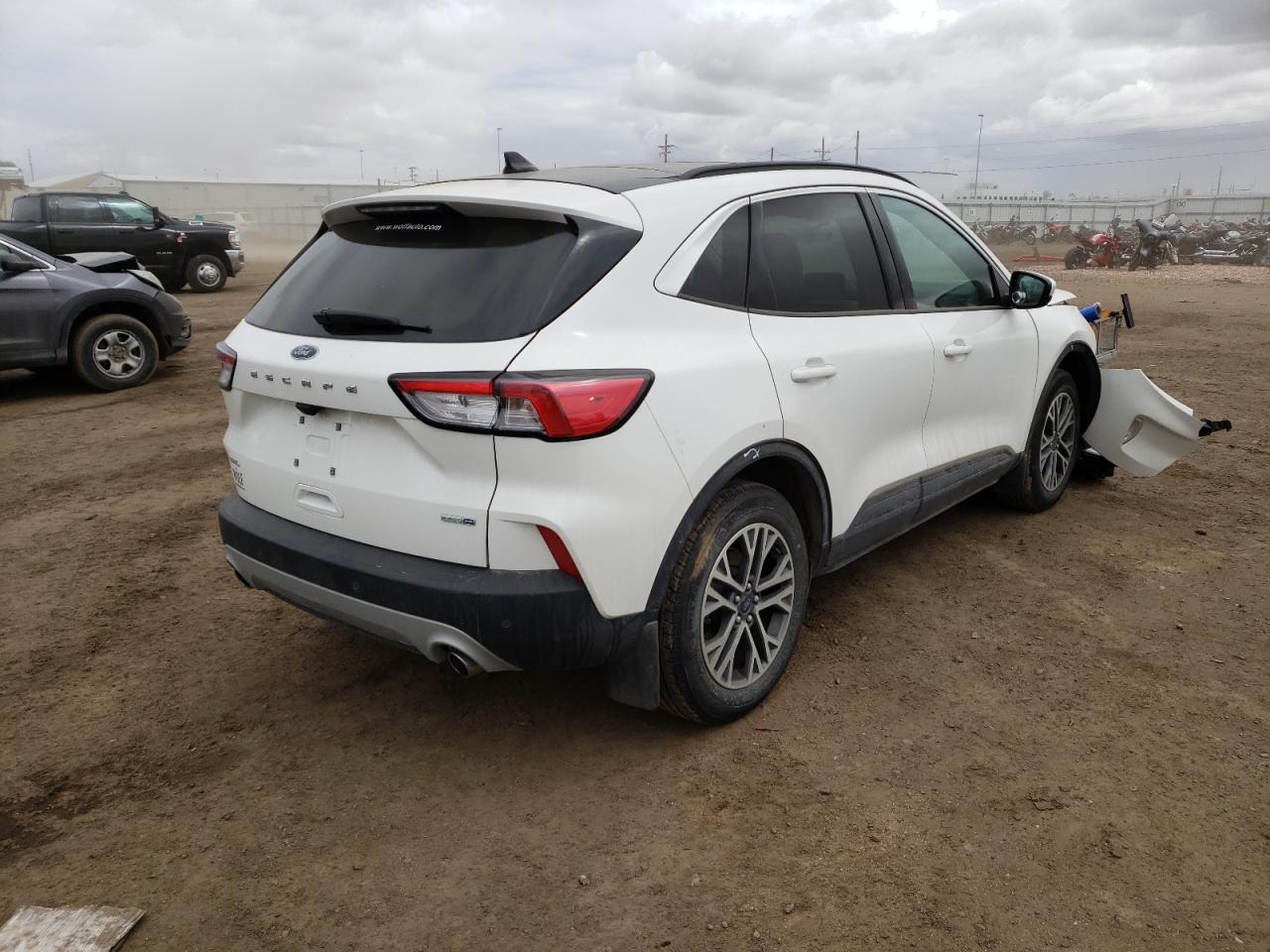 Photo 4 from auction – 2020 FORD ESCAPE SEL with VIN 1FMCU9H69LUA56221