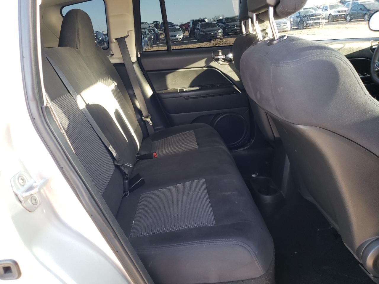 Photo 6 from auction – 2011 JEEP COMPASS SP with VIN 1J4NT1FA5BD215821