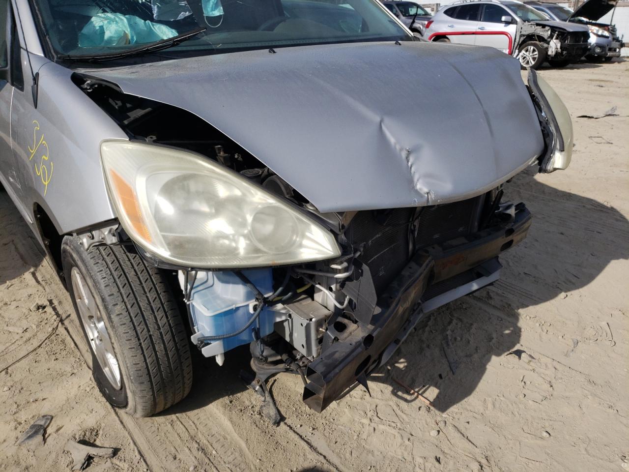 Photo 9 from auction – 2004 TOYOTA SIENNA with VIN 5TDZA23C44S178258