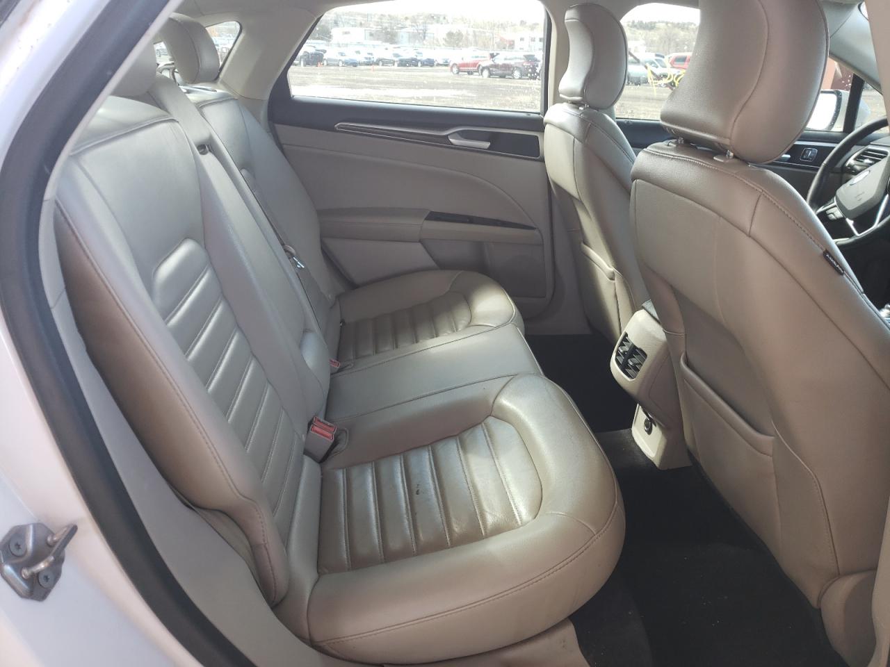 Photo 6 from auction – 2017 FORD FUSION SE with VIN 3FA6P0HDXHR115509