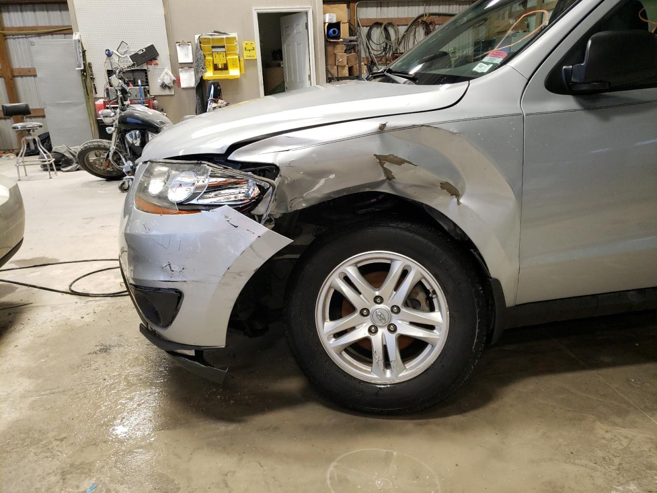 Photo 9 from auction – 2010 HYUNDAI SANTA FE G with VIN 5NMSG3AB7AH394331