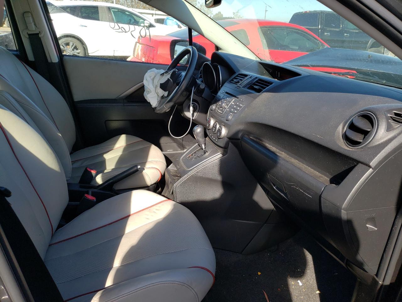 Photo 5 from auction – 2012 MAZDA 5 with VIN JM1CW2DL6C0106940
