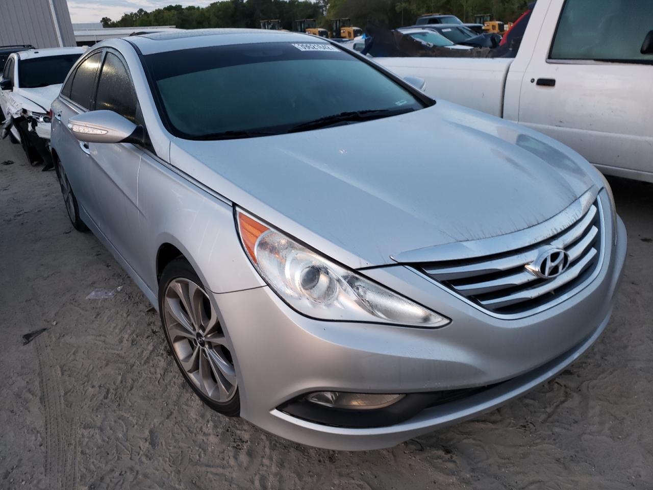 HYUNDAI SONATA SE 2014 with VIN 5NPEC4AC1EH814164 - Photo from auction