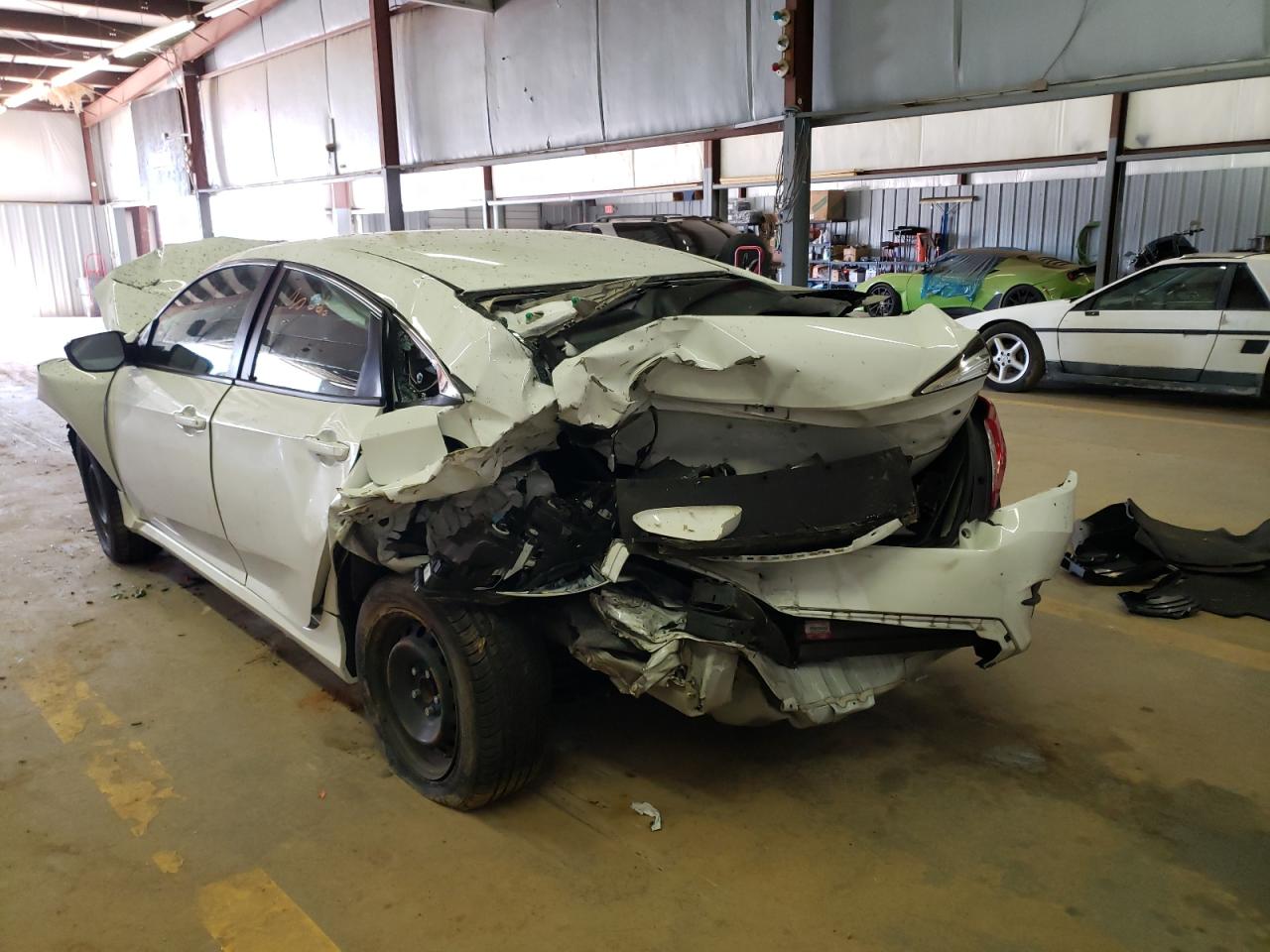 Photo 3 from auction – 2018 HONDA CIVIC LX with VIN 2HGFC2F53JH519834