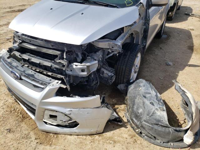 Photo 9 from auction – 2016 FORD ESCAPE SE with VIN 1FMCU9GX2GUB75731