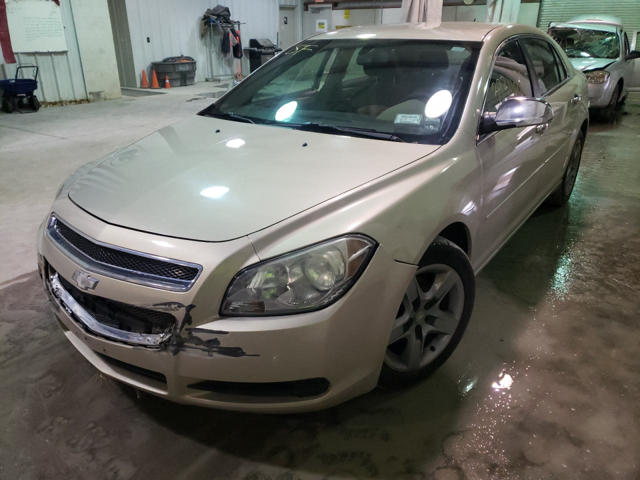 Photo 2 from auction – 2010 CHEVROLET MALIBU LS with VIN 1G1ZB5EB3AF272123