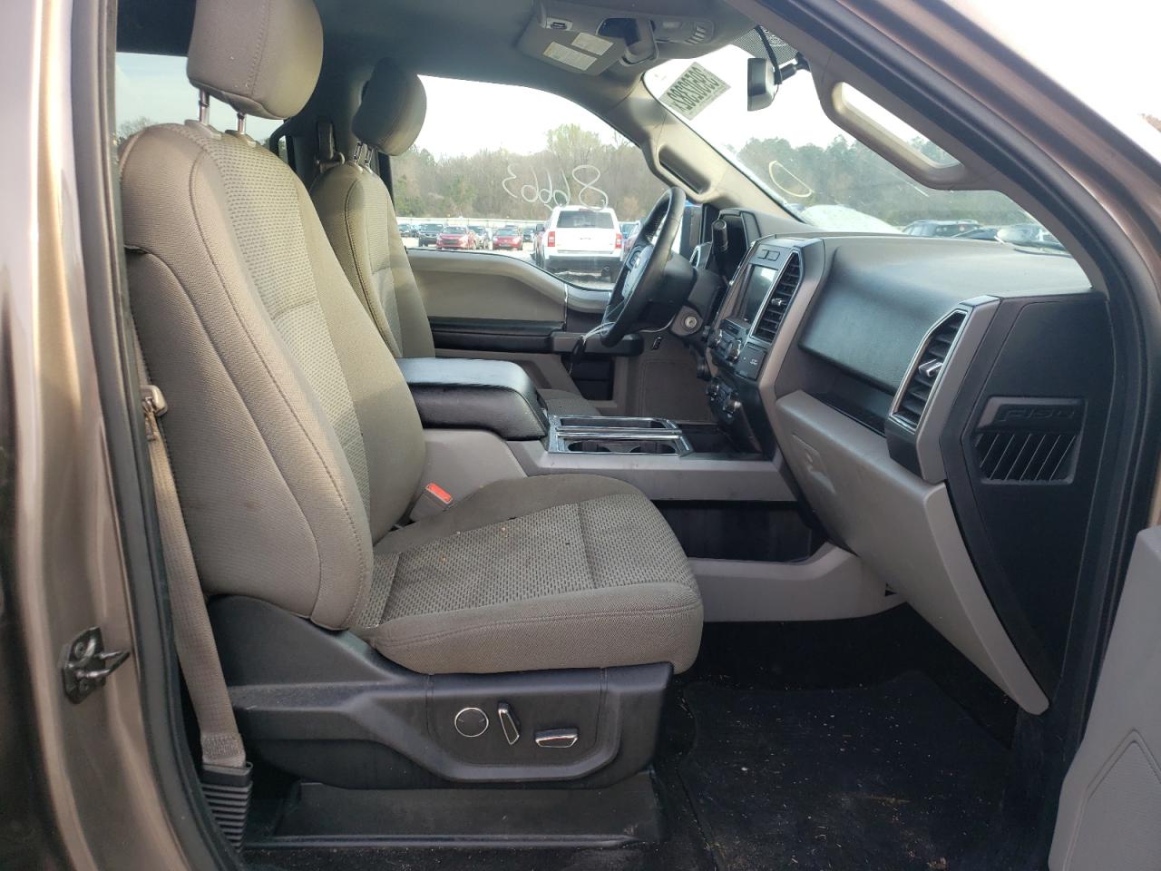 Photo 5 from auction – 2018 FORD F150 SUPER with VIN 1FTEW1C59JFB78862