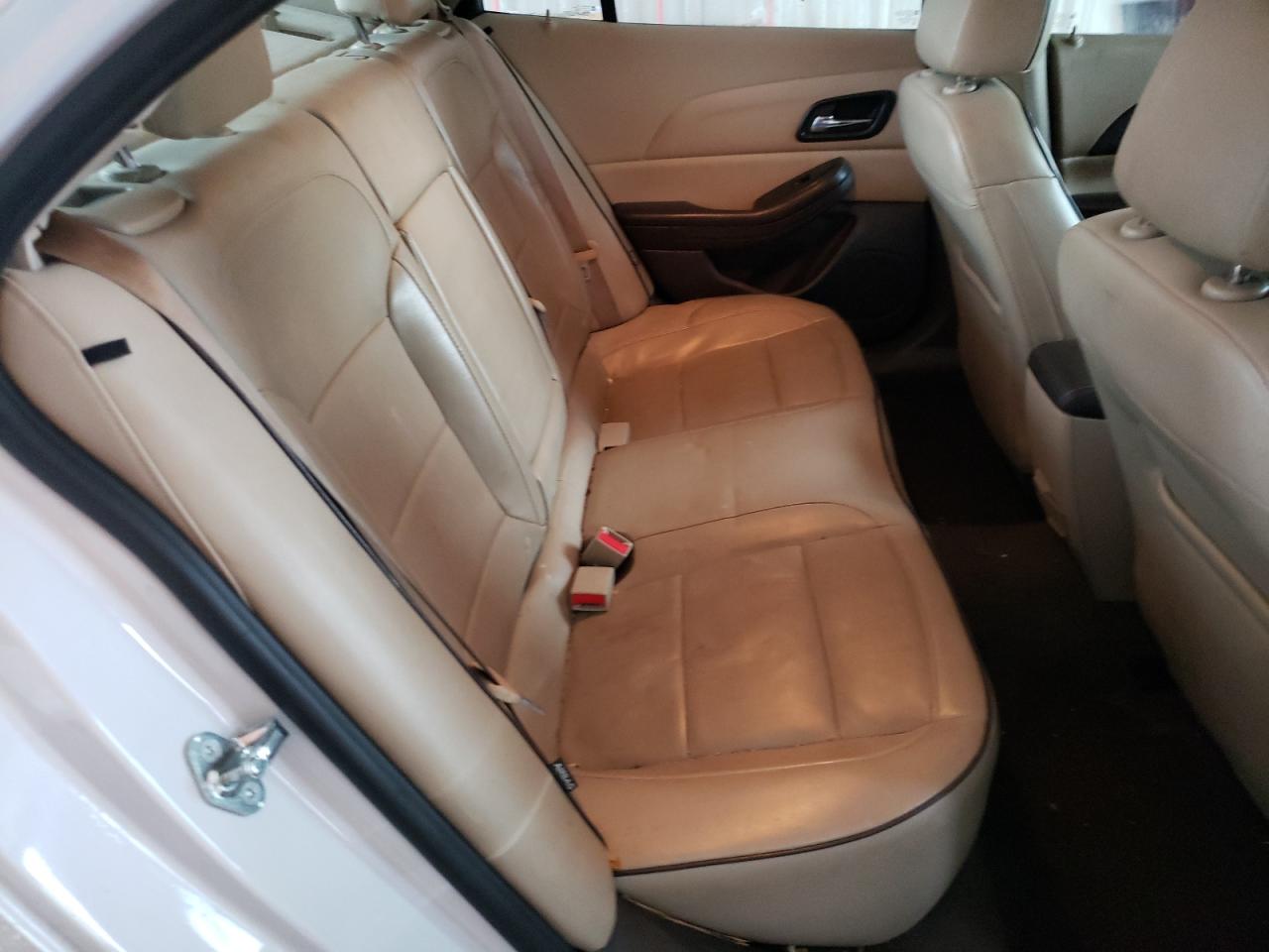 Photo 6 from auction – 2015 CHEVROLET MALIBU with VIN 1G11G5SX0FF300871