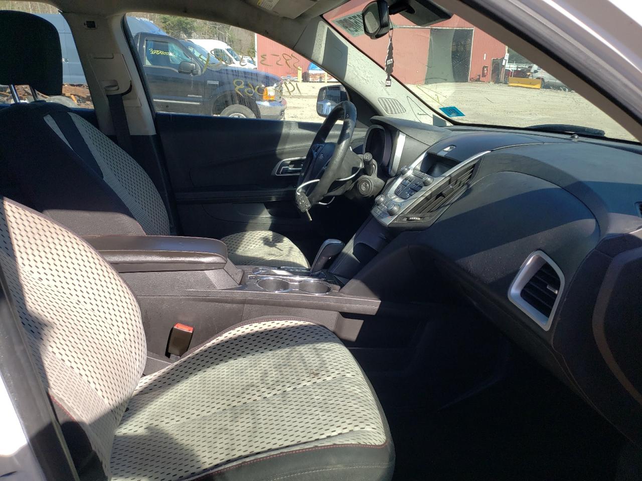 Photo 5 from auction – 2012 CHEVROLET EQUINOX LS with VIN 2GNFLCEK6C6326790