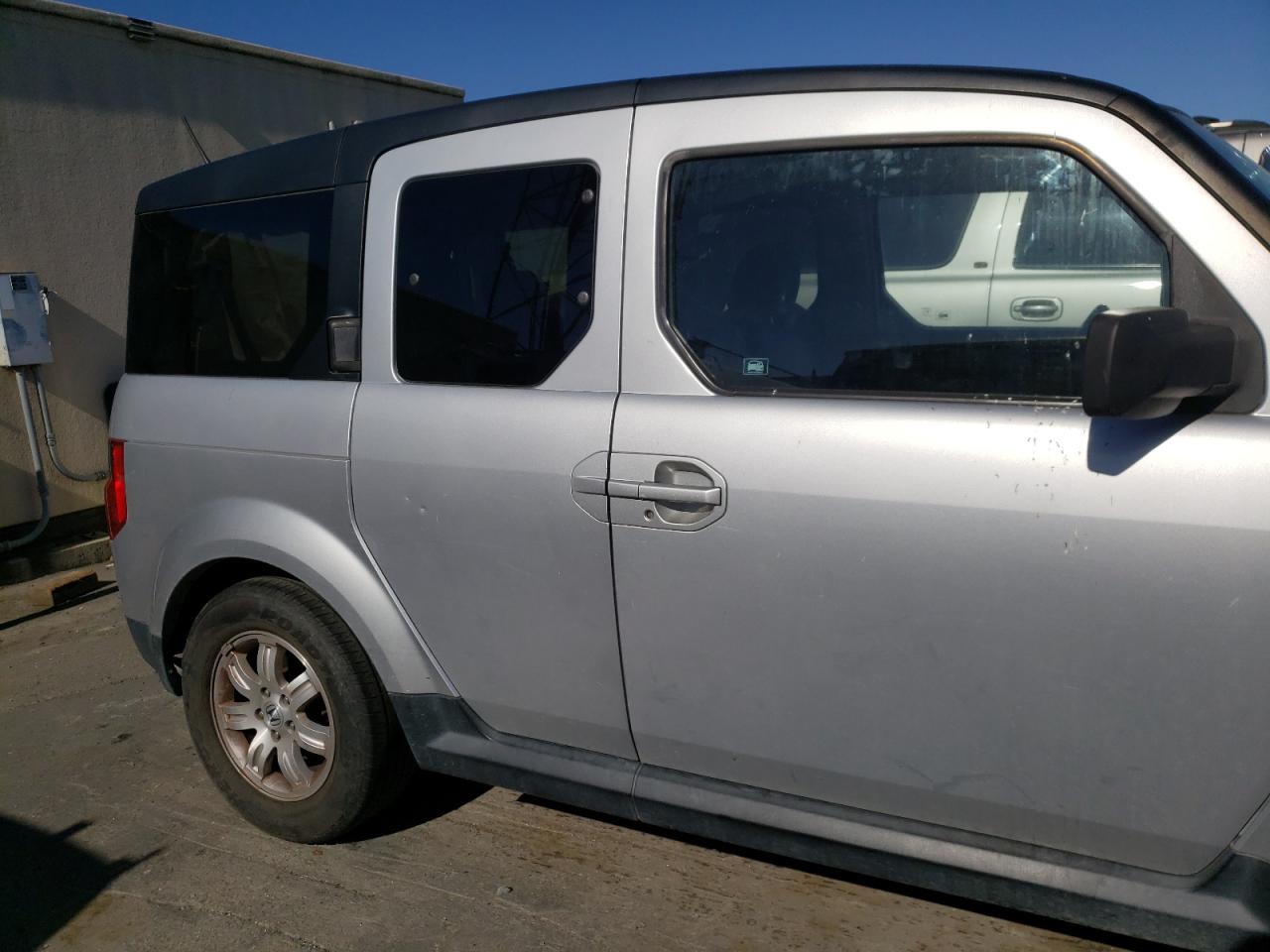 Photo 9 from auction – 2008 HONDA ELEMENT EX with VIN 5J6YH18708L002287