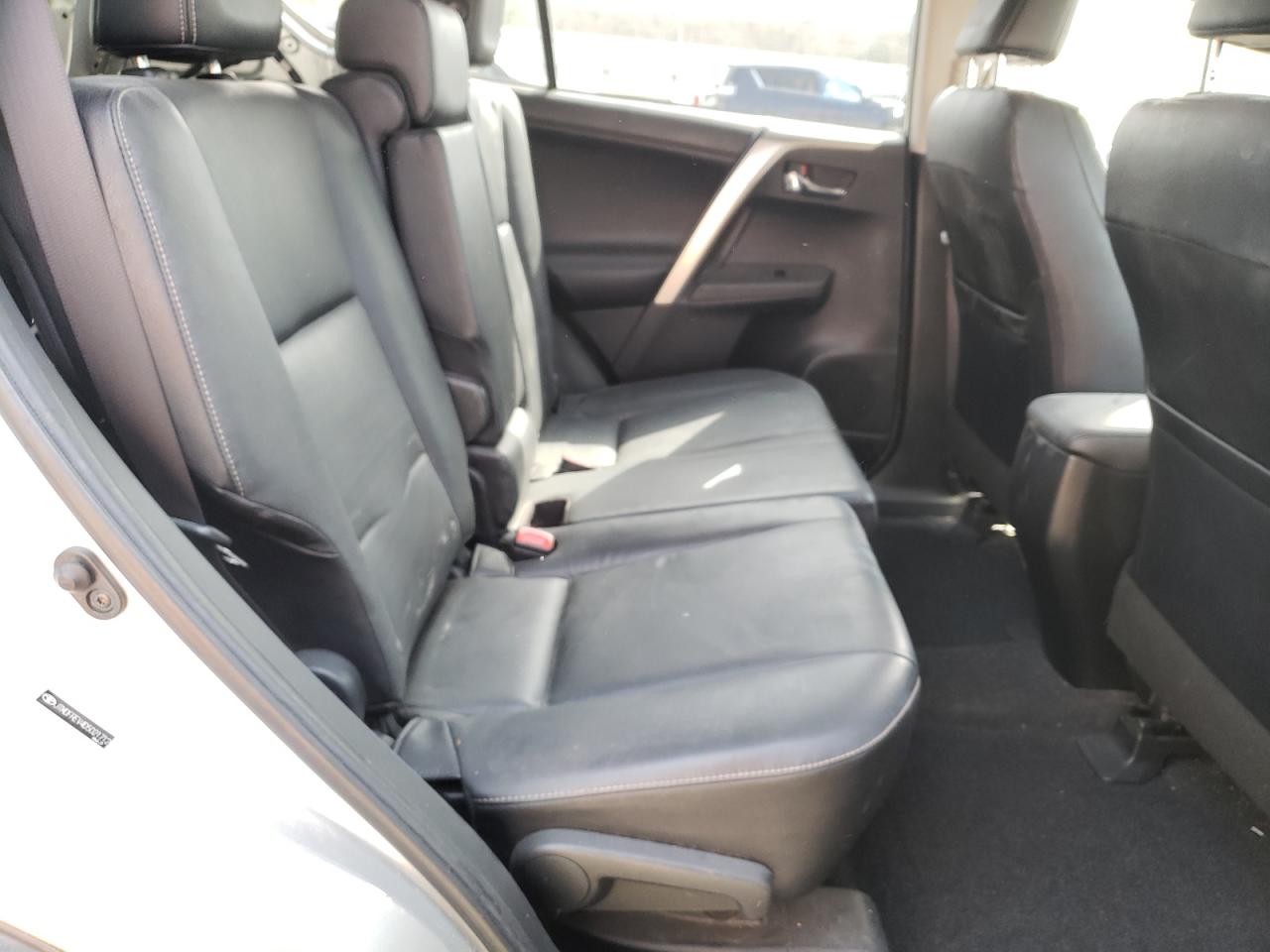 Photo 6 from auction – 2013 TOYOTA RAV4 LIMIT with VIN JTMDFREV4D5021712