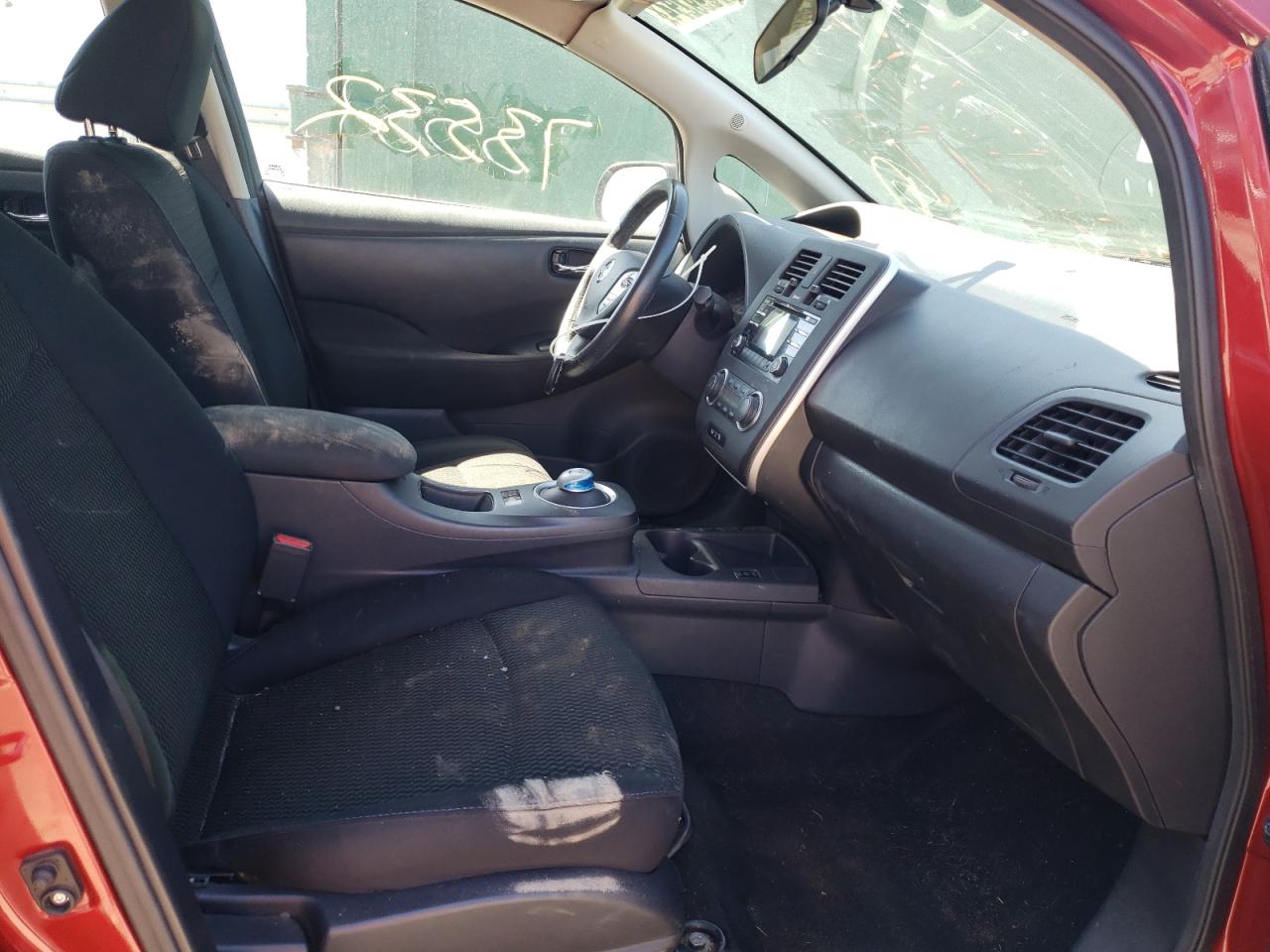 Photo 5 from auction – 2015 NISSAN LEAF S with VIN 1N4AZ0CP8FC301647
