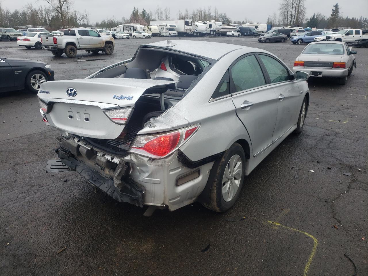 Photo 4 from auction – 2013 HYUNDAI SONATA HYB with VIN KMHEC4A49DA093148