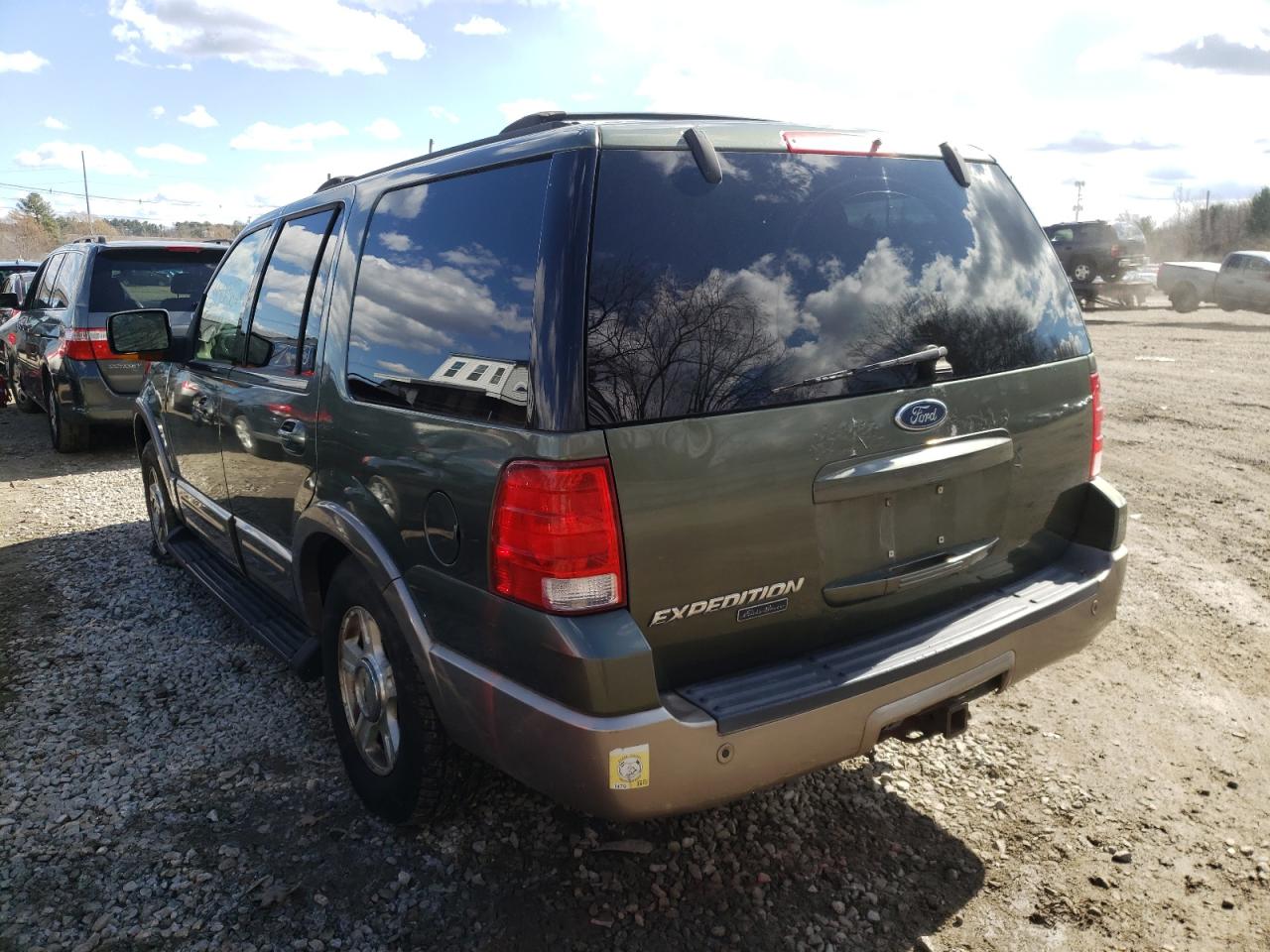 صورة رقم 3 من المزاد - 2002 FORD EXPEDITION مع VIN 1FMFU18L43LA43855