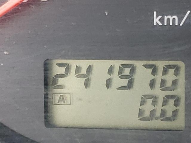 Photo 8 from auction – 2000 NISSAN MAXIMA GLE with VIN JN1CA31A7YT219862